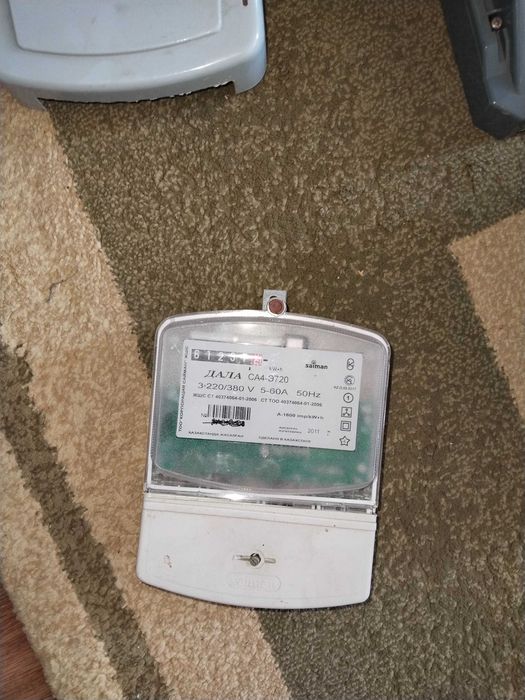 Электросчётчик трёхфазный