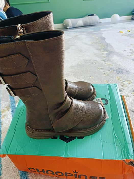 Продам детскую обувь для девочек