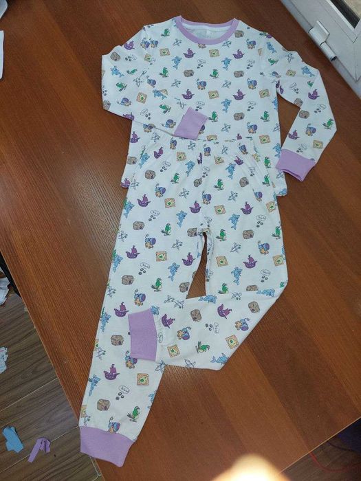 Базовая футболка из трикотажа Идеальный вариант на каждый день.