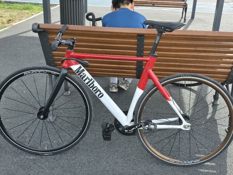 Aventon Mataro перекрас под Marlboro