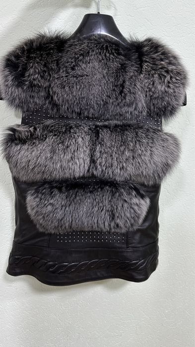 Жилетка с мехом