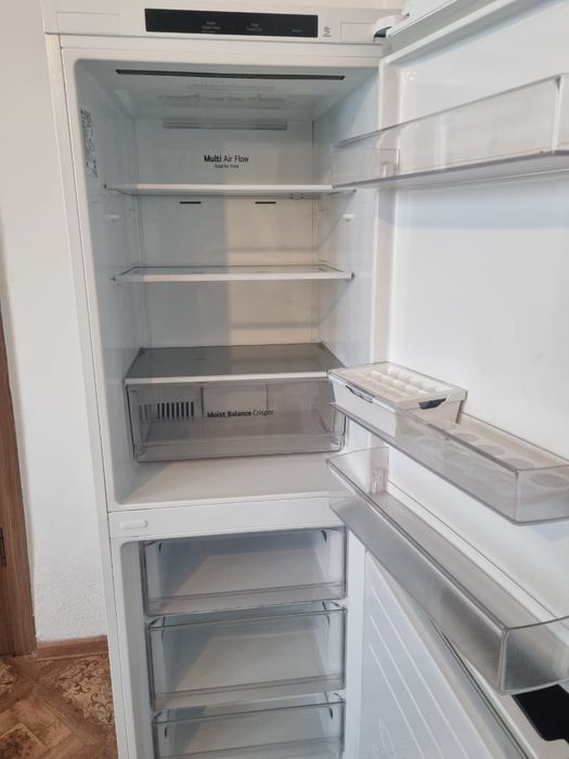 Холодильник сатылады