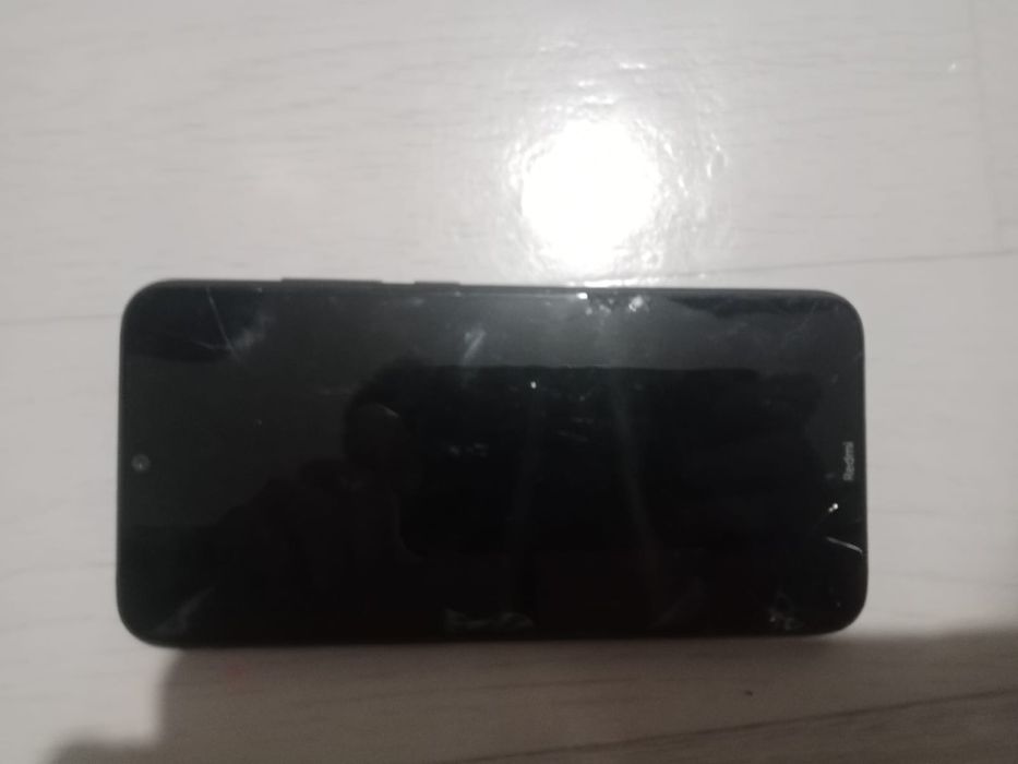 Продам телефоны срочно все за 20000