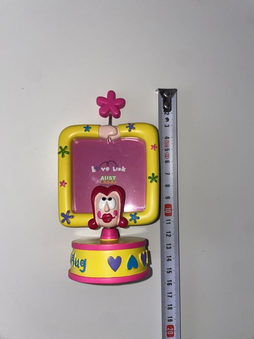 Рамки «Икея» и подставки для фото