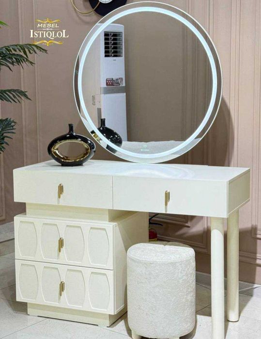 Spalniy garnitur + matras (idealno)