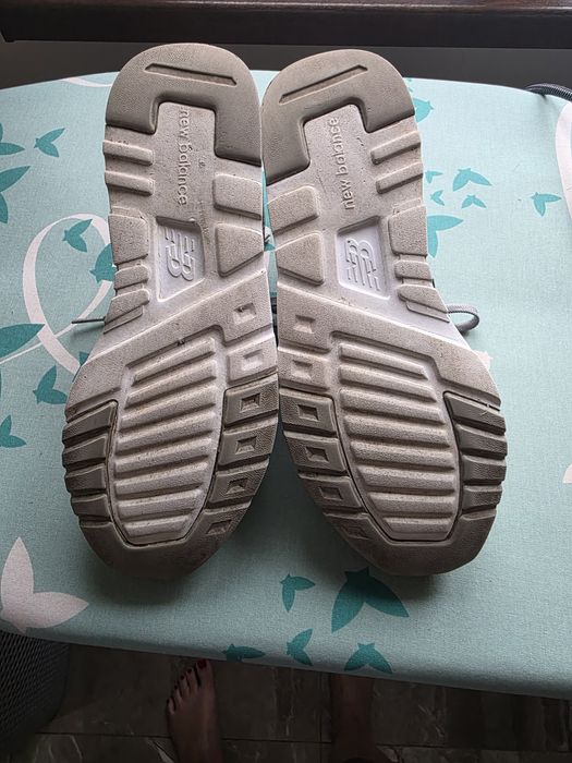 Маратонки new balance