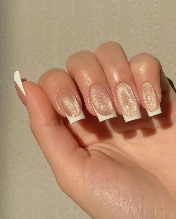 Услуги мастера маникюра