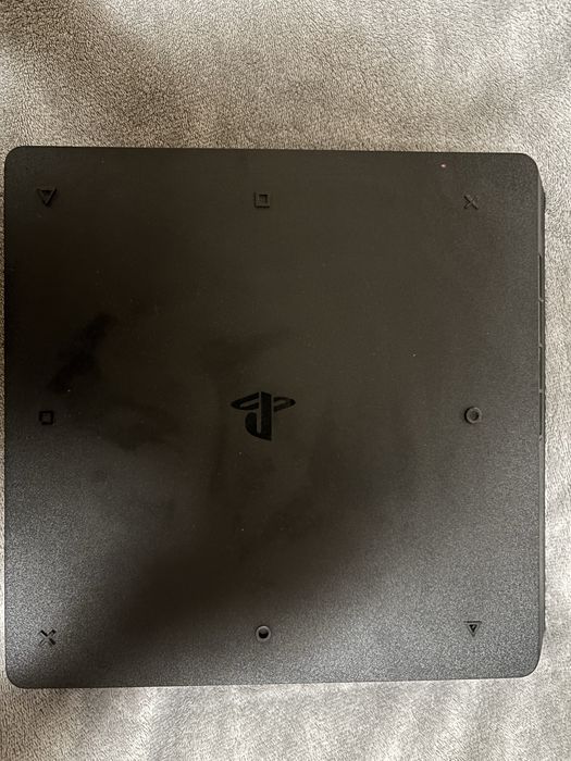 Vand ps4 slim 825 gb