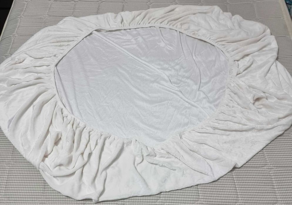 Cearsaf cu elastic 100 x 200 cm alb