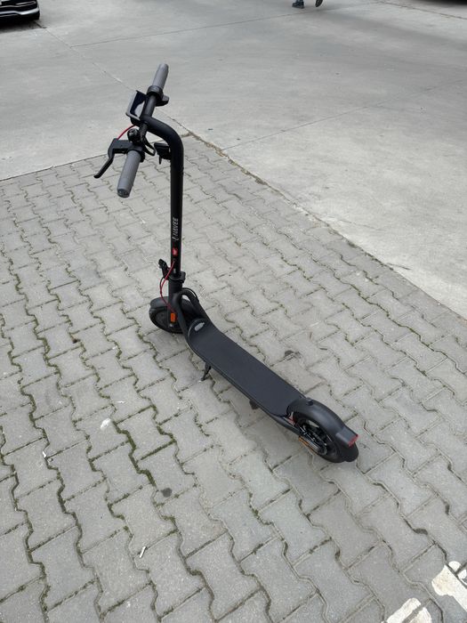 Vand trotineta electrica NAVEE V40i