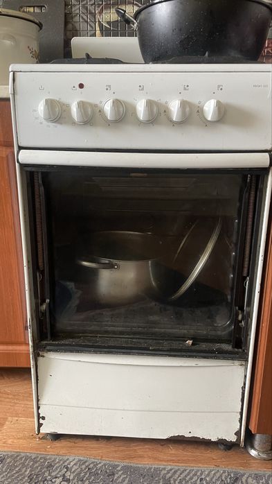 Продам газ плиту