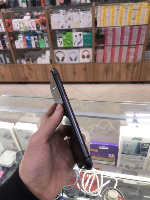 Айфон 11 сатылады