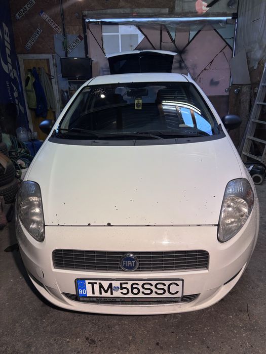 Vand fiat punto .