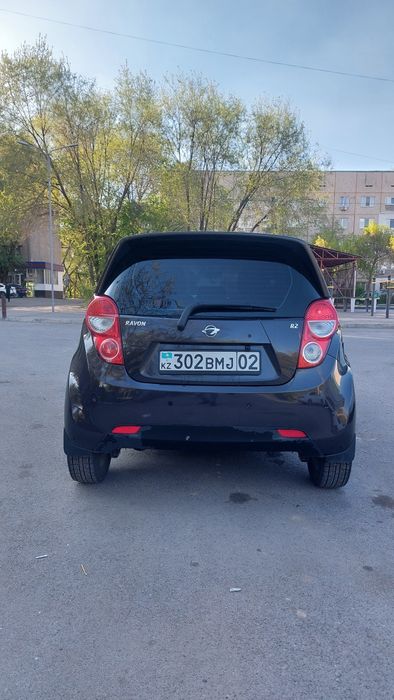 Продам автомашину Ravon r2