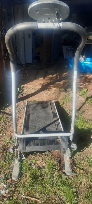Беговая дорожка продам