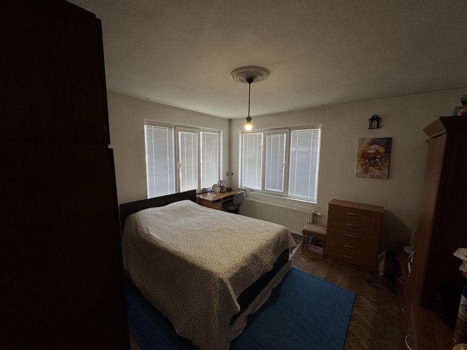 Продава се Етаж от къща в Разград, Житница - 420 кв.м за 237 €/кв.м - Снимка #3