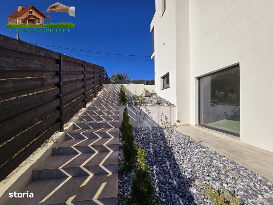 Duplex Lux 4 Camere 115 Mp Curte 300 Mp Hli̇ncea Pădure 158.000 Euro