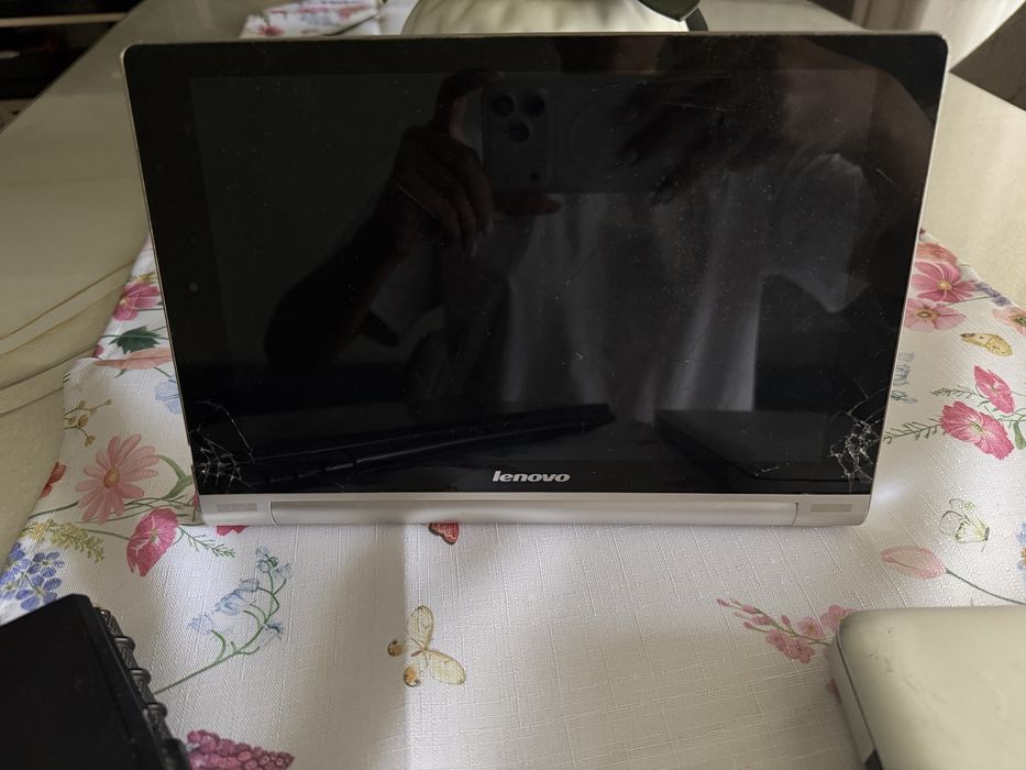 Техника на запчасти или восстановление:Macbook pro, lenovo i7, планшет