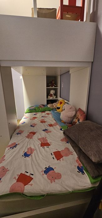 Pat supraetajat tineret