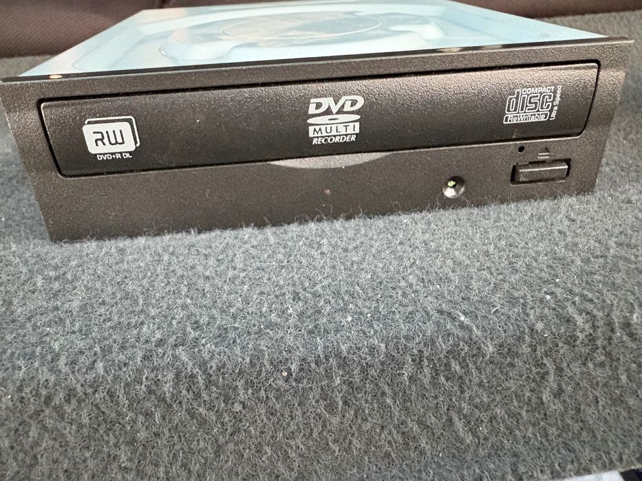 Двд привод LITE-ON internal SATA 22X DVD CD +/-R RW DL Burner