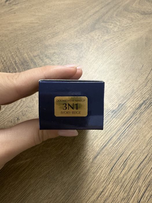 Estée Lauder Double Wear