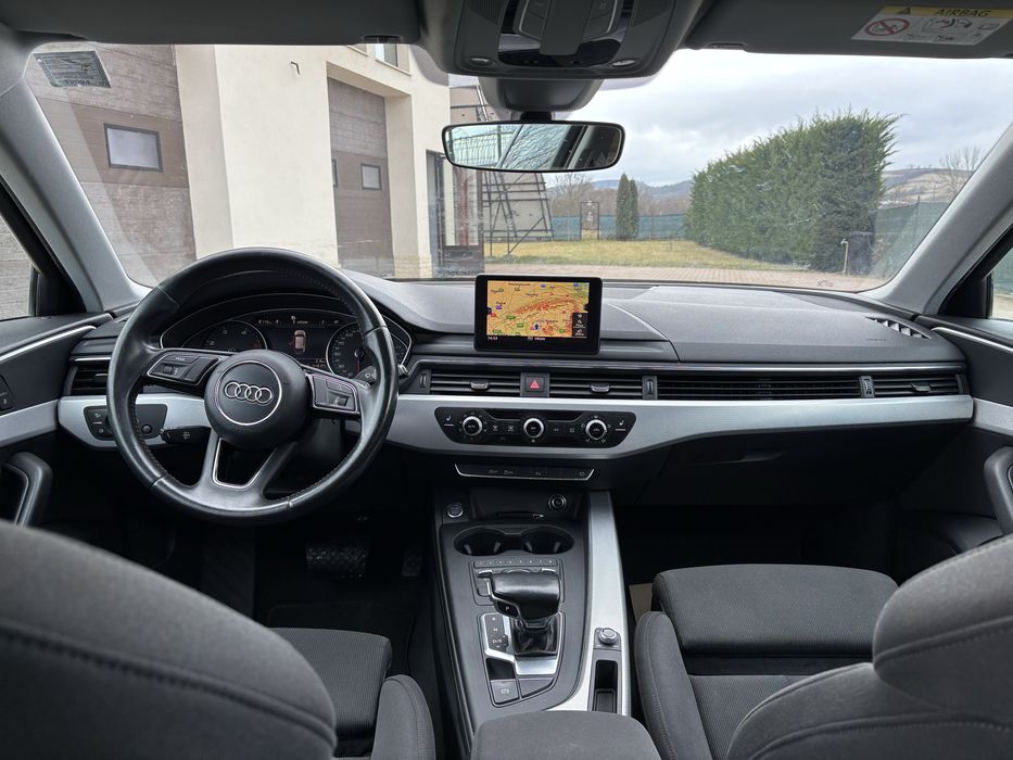 Vând Audi A4 B9 Ultra SLine