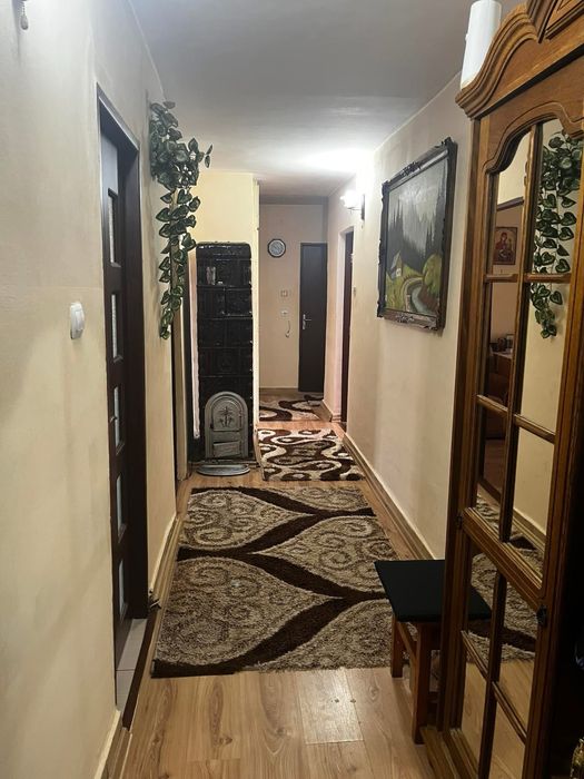 Apartament 4 camere+garaj