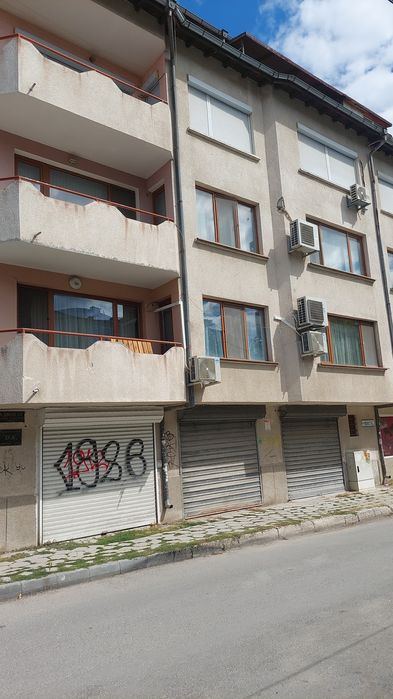 Дава се под наем Гараж / Паркомясто в Пловдив, Въстанически - 24 кв.м за 102 € - Снимка #1