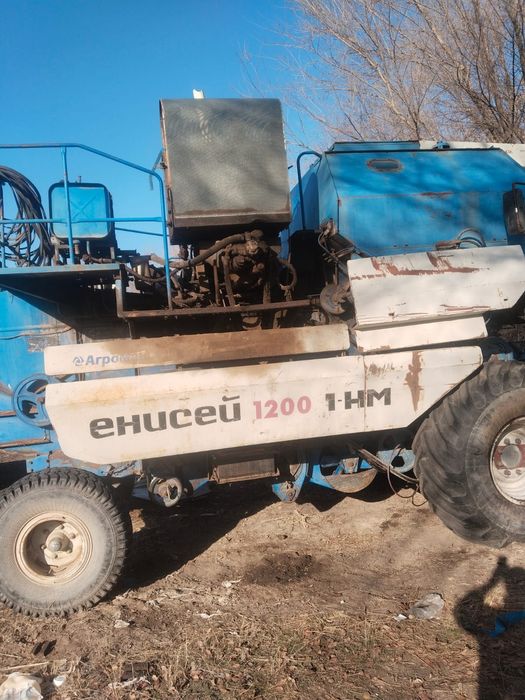 Продам комбайн 2008г