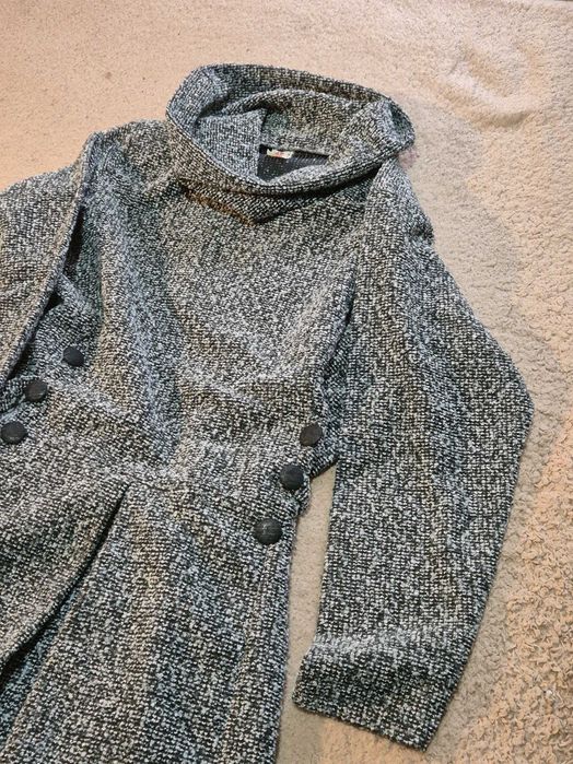 Rochie tricotată cu croială evazată și guler înalt, marimea XXL