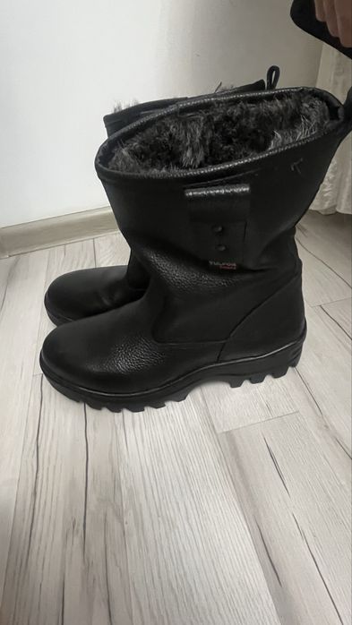 Сапоги  кожанный за 25000