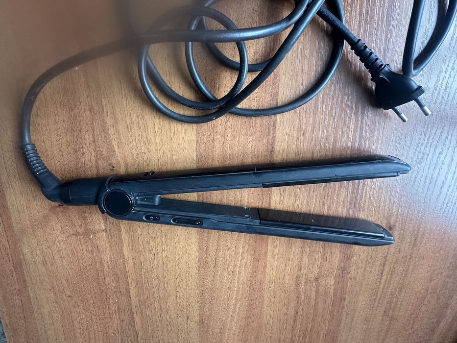 Выпрямитель волос