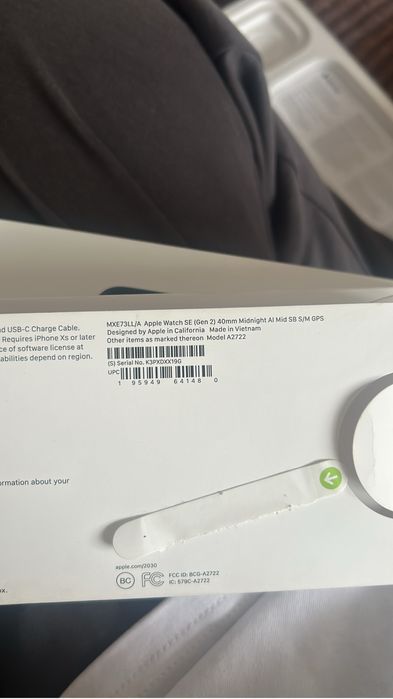 продам эпл вотч се ген 2