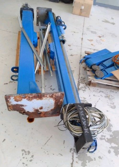 Немски винтов подемник