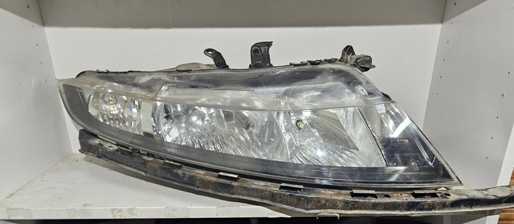 Honda Civic 8 Фарове и маска