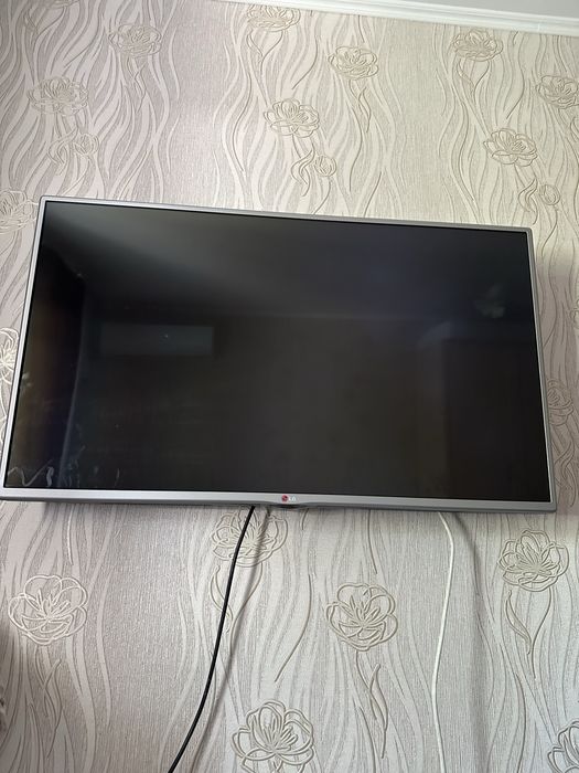 Телевизор lg в хорошем состоянииии