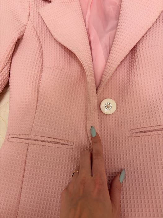 Пальто в стиле Barbie 3500тг