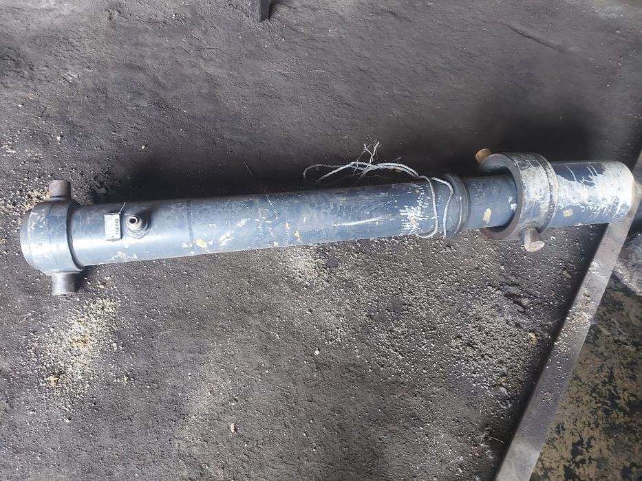 Продам цилиндр на прицеп грузовой