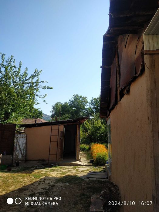 Ховли сотилади дача учун Зур жой