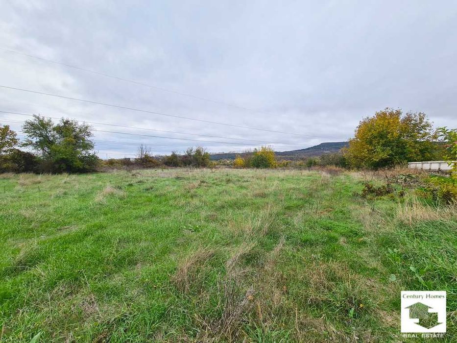 120388 Два съседни парцела в регулация в с. Първомайци, В. Търново