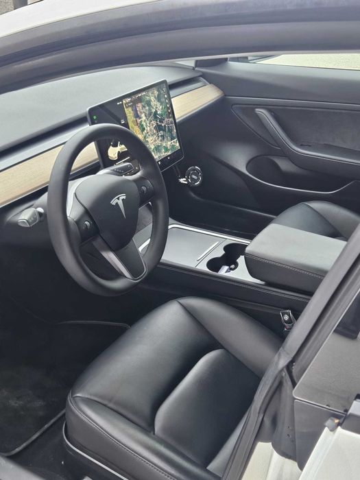 Tesla 3 standard range plus 2021