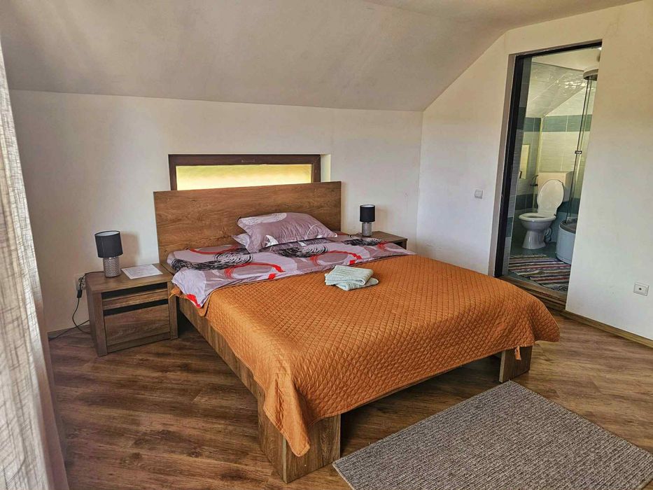 Cabana de inchiriat // libera 5-7 iunie