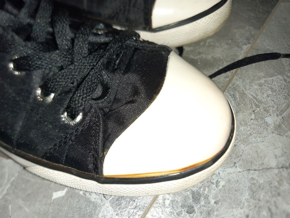 Обувки Guess и Gant