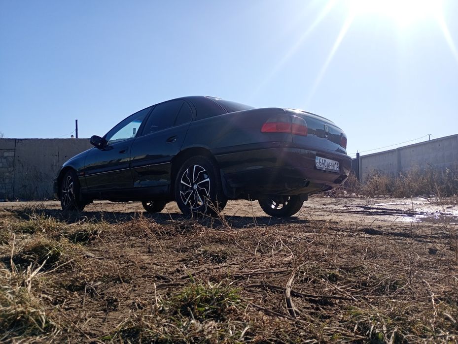 Продам запчасти Опель. Омега б