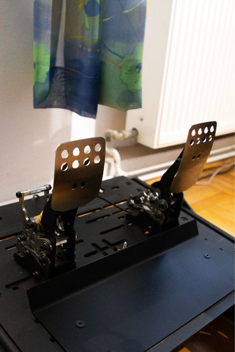 Simulator sim racing complet - SIMUCUBE