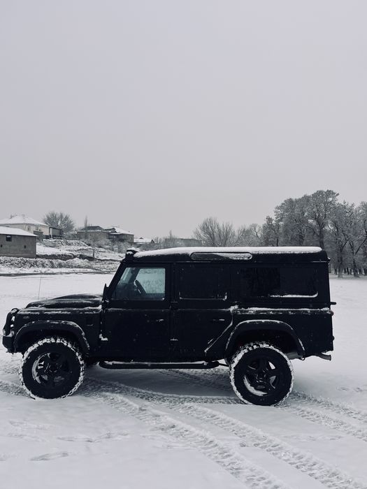 Land rover defender