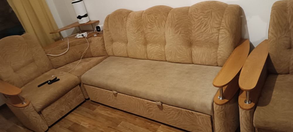 Продам угловой диван