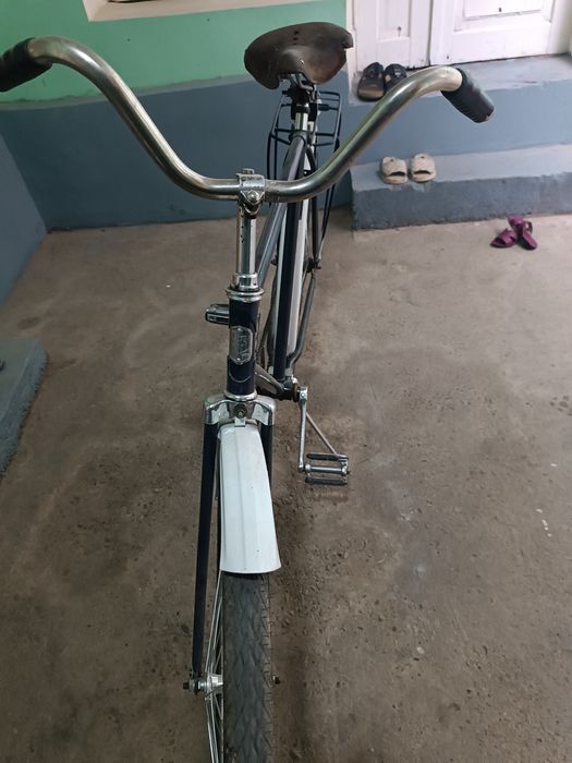 Velosoped ural 1983 yil veligi sotiladi