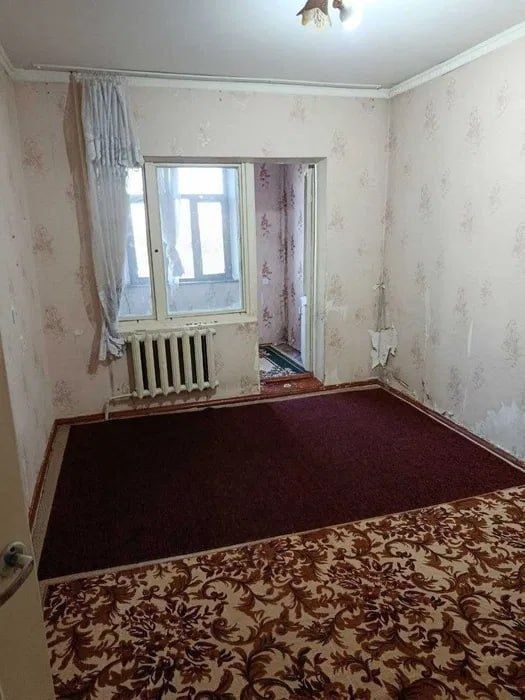 Продаю 1 комнатную квартиру Янгихает Дустлик 1