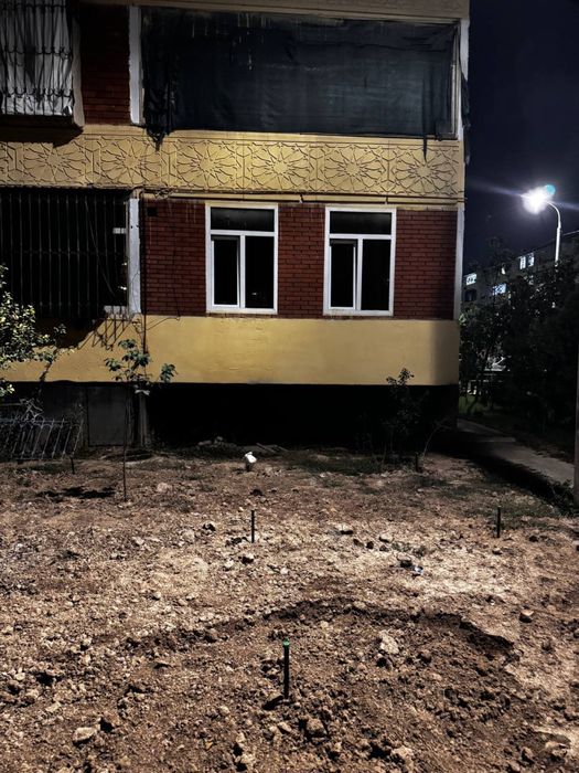 Beshqo’rg’on da 1 xonali do’m 2 xona qilingan uyimni sotaman 42kv